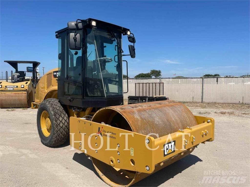 CAT CS44B Tek tamburlu silindirler