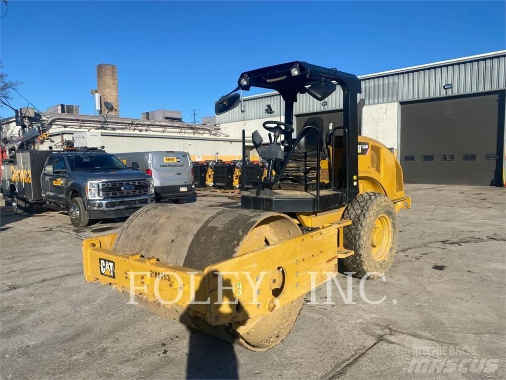 CAT CS44B Tek tamburlu silindirler