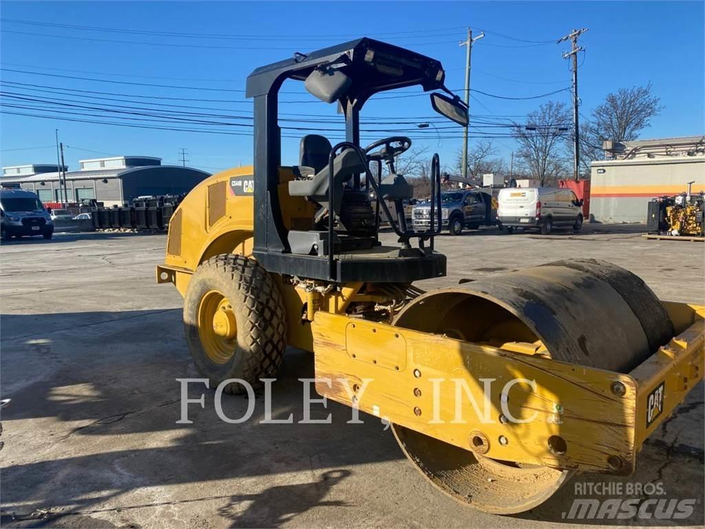 CAT CS44B Tek tamburlu silindirler