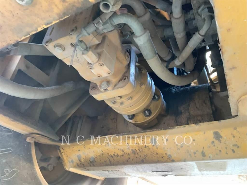 CAT CS533E Asfalt sericiler