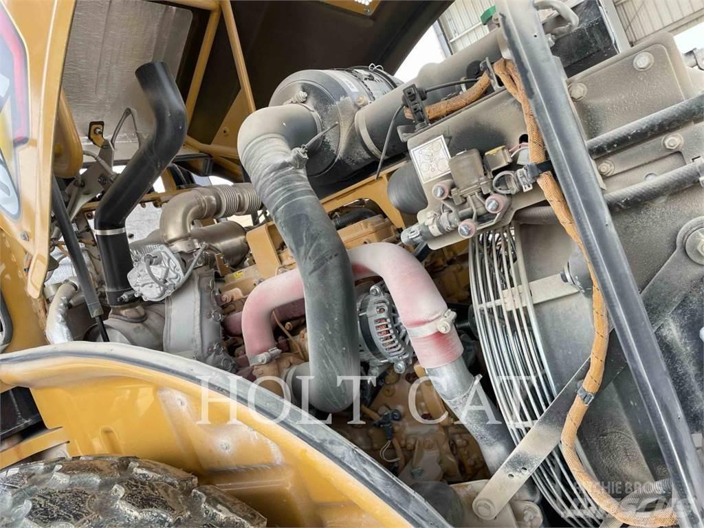 CAT CS54B Zemin sıkıştırma makineleri