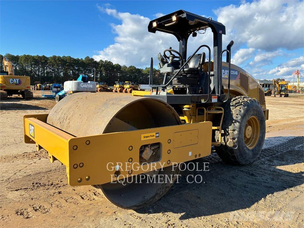 CAT CS54B Tek tamburlu silindirler