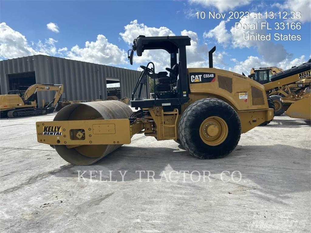 CAT CS54B Tek tamburlu silindirler
