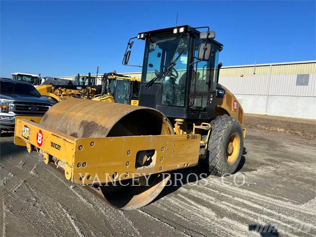 CAT CS54B AC Zemin sıkıştırma makineleri