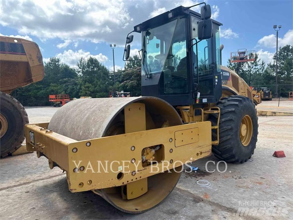 CAT CS56 AC Zemin sıkıştırma makineleri