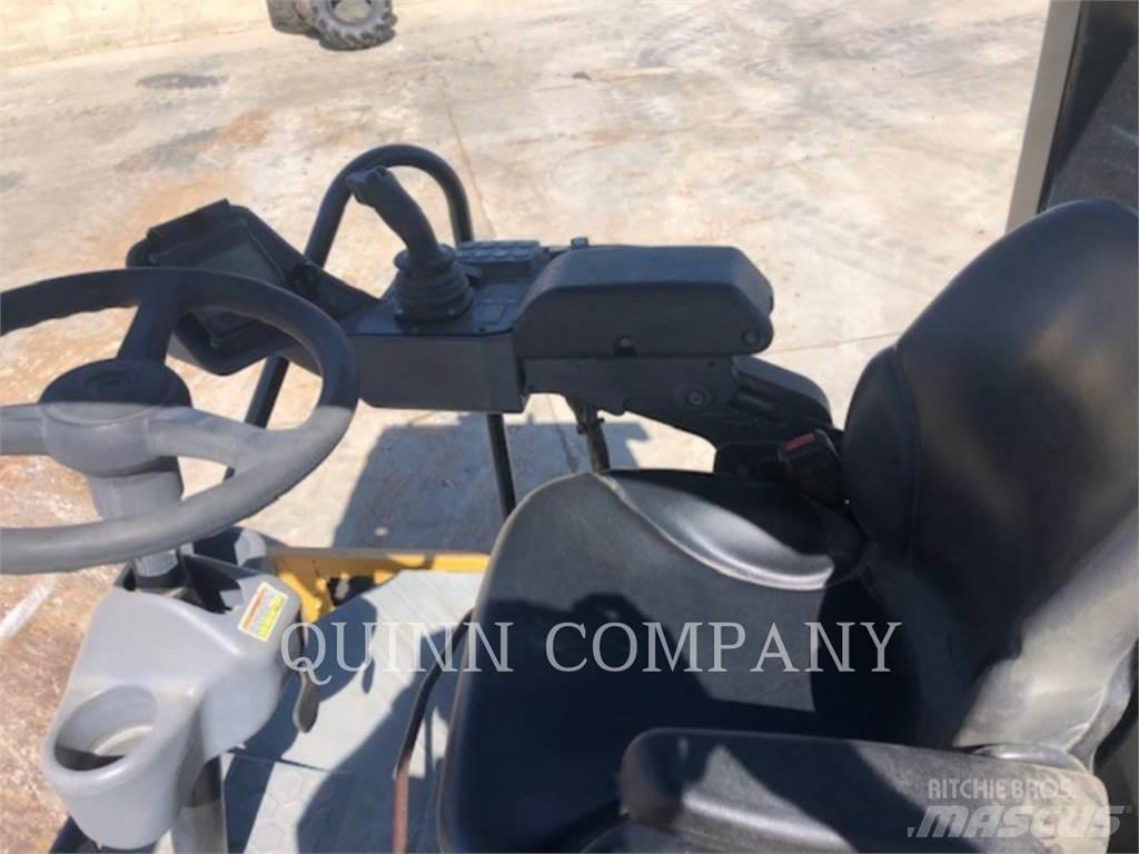 CAT CS56B Tek tamburlu silindirler