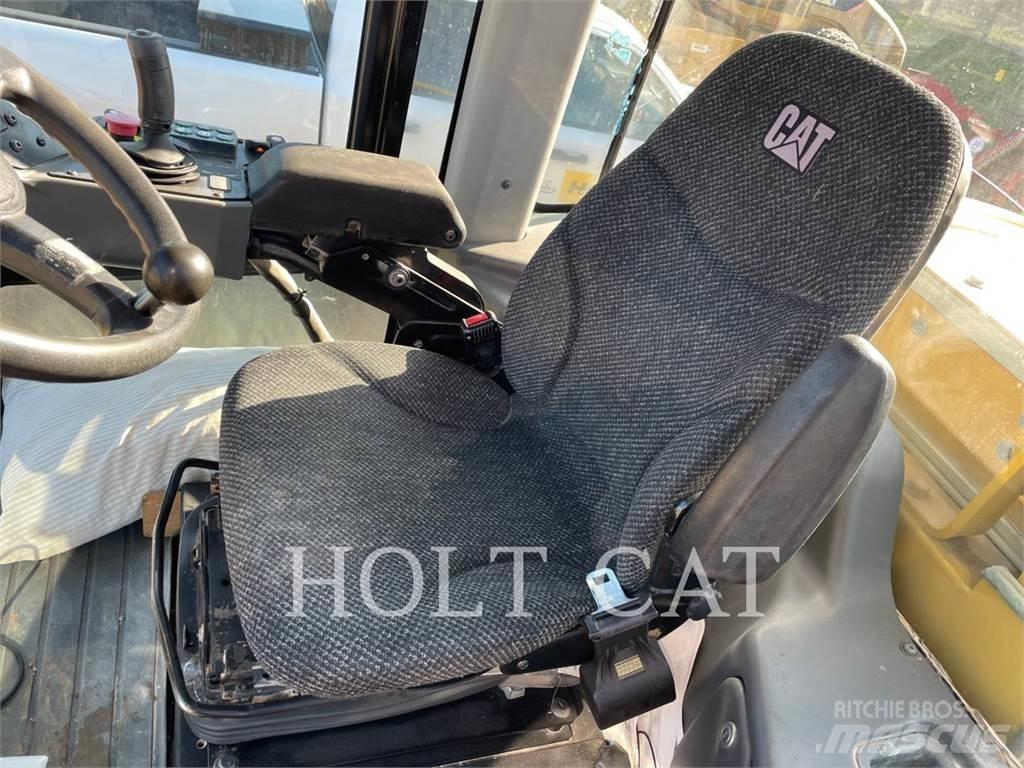 CAT CS56B Tek tamburlu silindirler