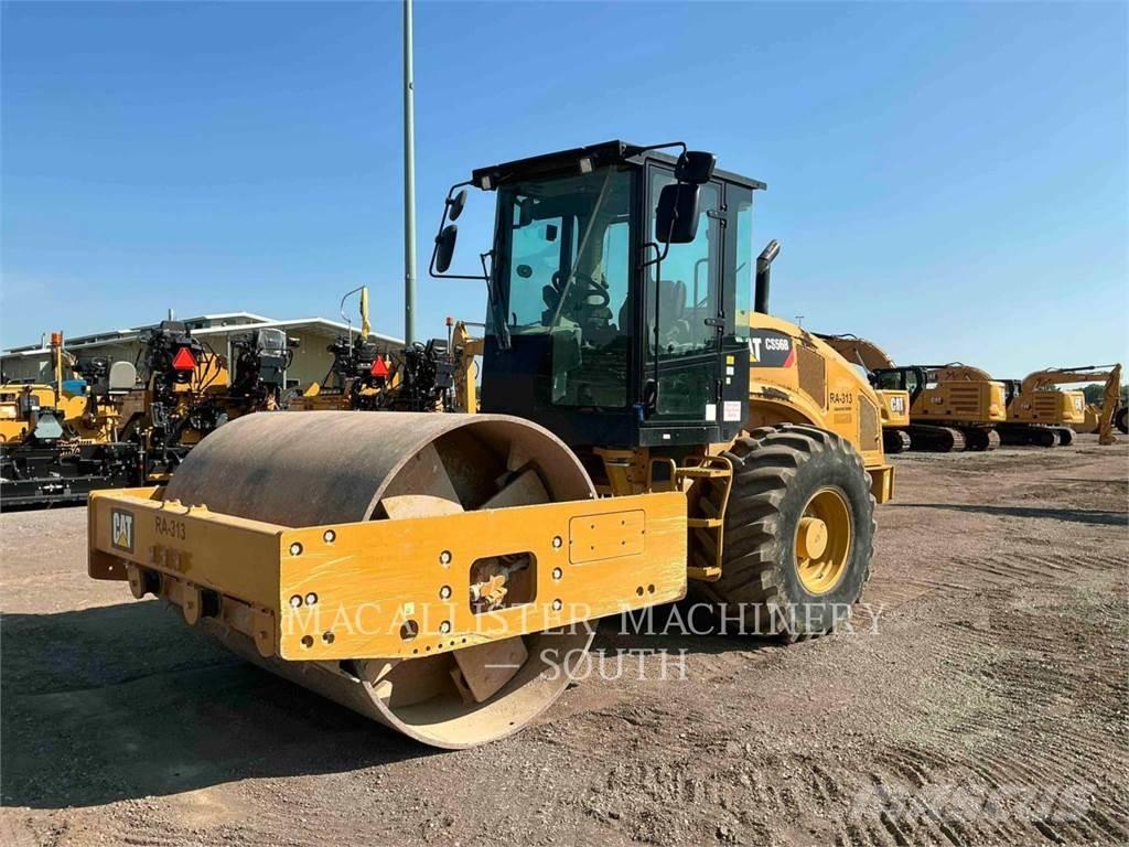 CAT CS56B Tek tamburlu silindirler