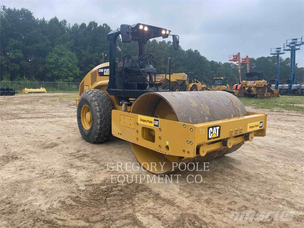 CAT CS56B Tek tamburlu silindirler