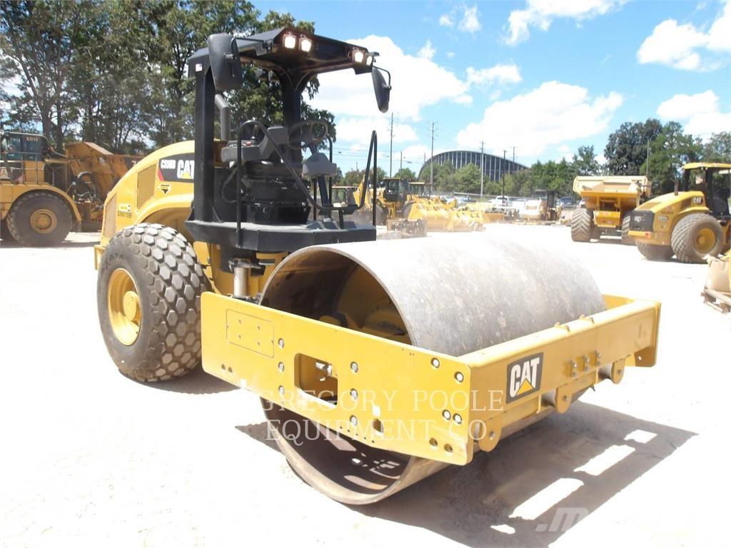 CAT CS56B Tek tamburlu silindirler