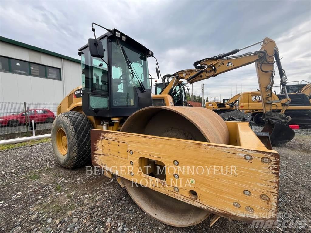 CAT CS64B Tek tamburlu silindirler