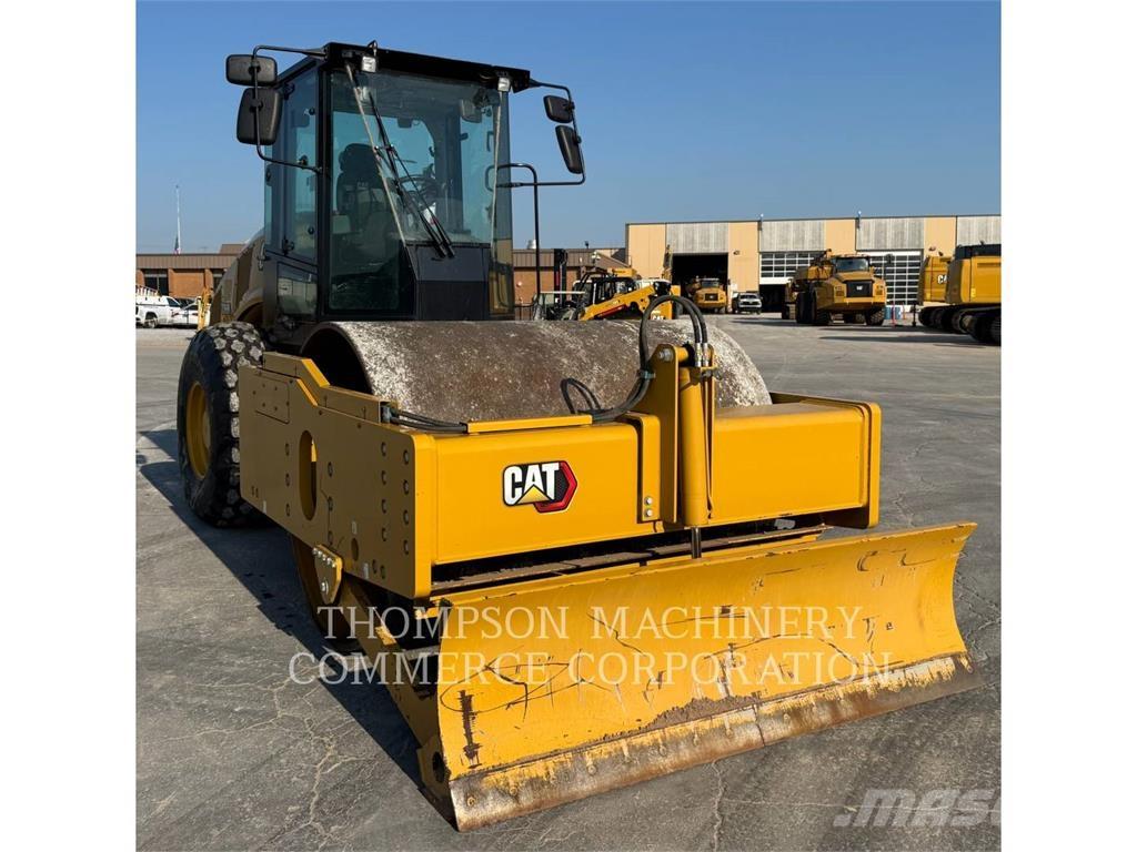 CAT CS68B Tek tamburlu silindirler