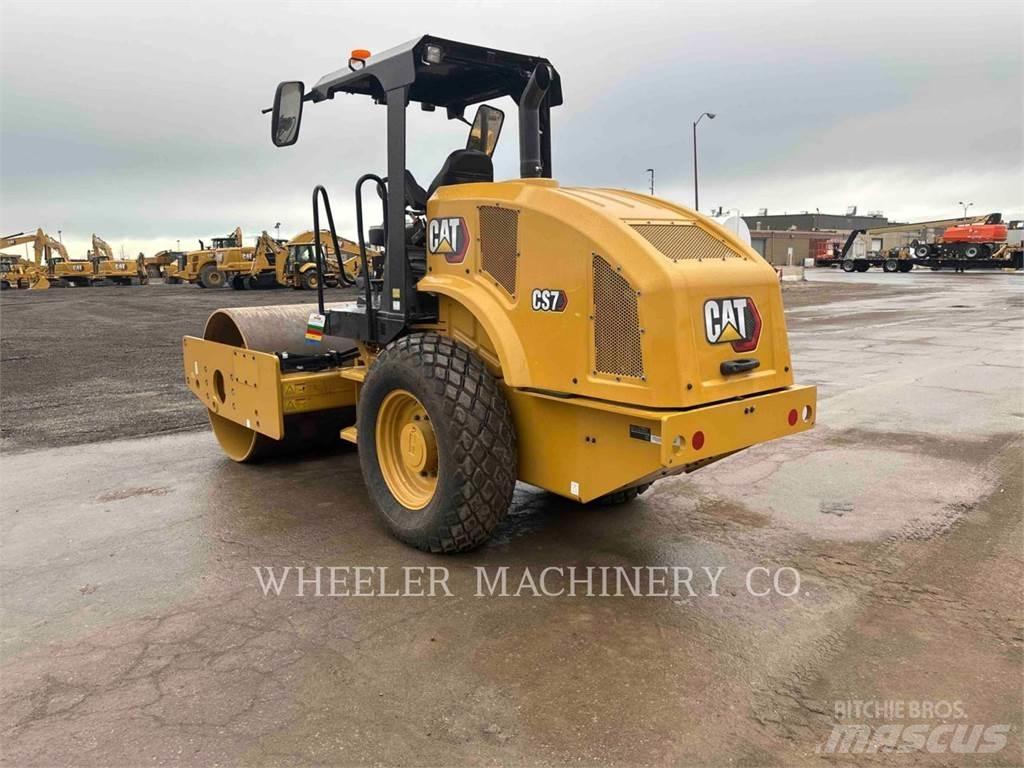 CAT CS7 Tek tamburlu silindirler