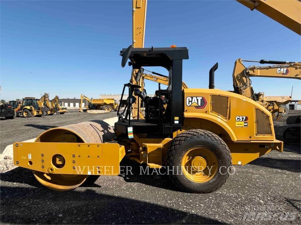 CAT CS7 Tek tamburlu silindirler