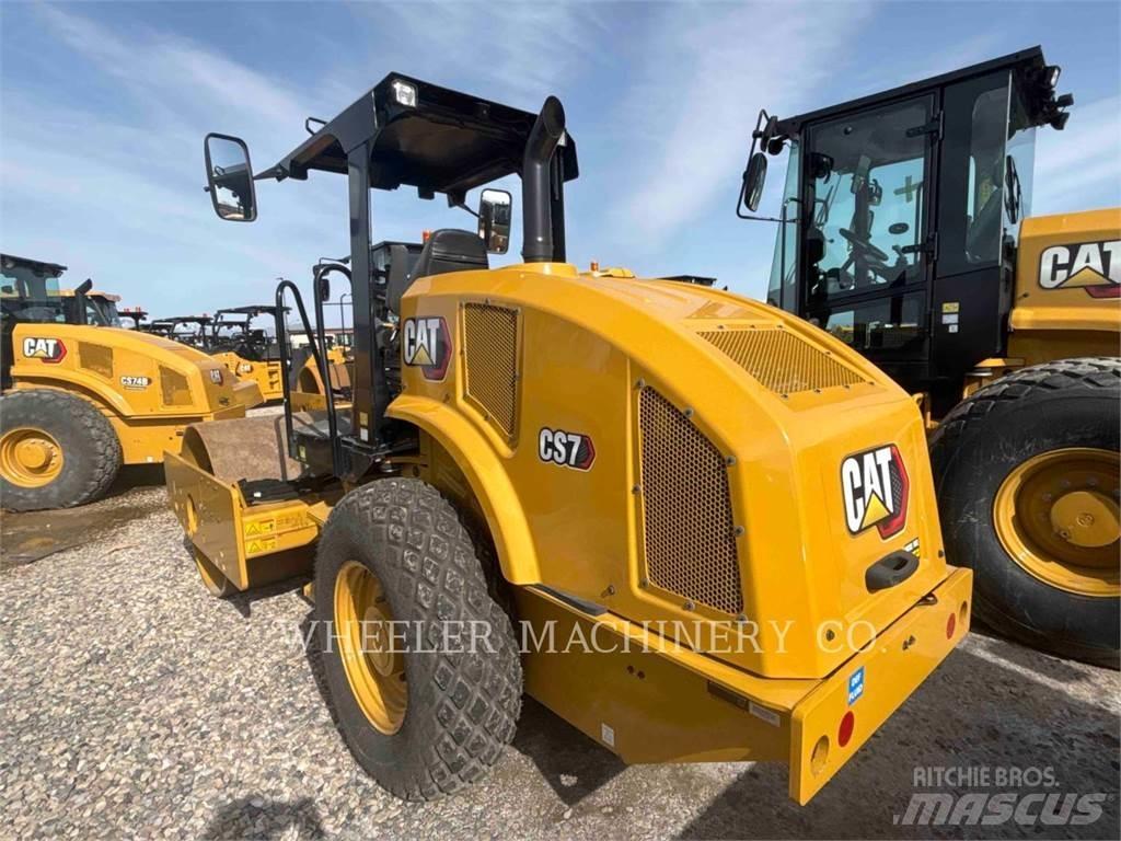 CAT CS7 Tek tamburlu silindirler