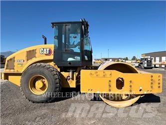 CAT CS74B Tek tamburlu silindirler