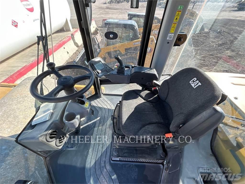 CAT CS74B Tek tamburlu silindirler