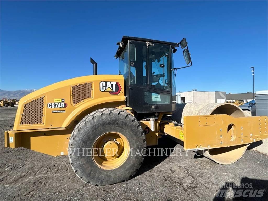 CAT CS74B Tek tamburlu silindirler