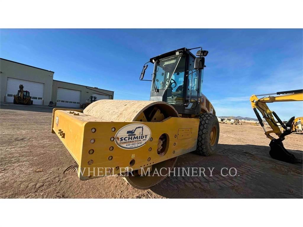 CAT CS74B Tek tamburlu silindirler