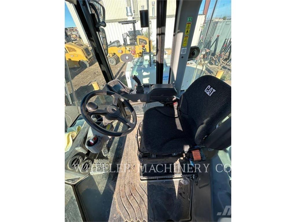 CAT CS74B Tek tamburlu silindirler