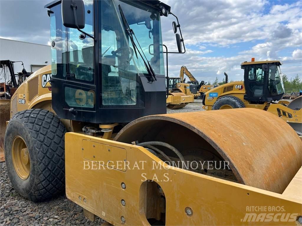 CAT CS74B 4F Zemin sıkıştırma makineleri