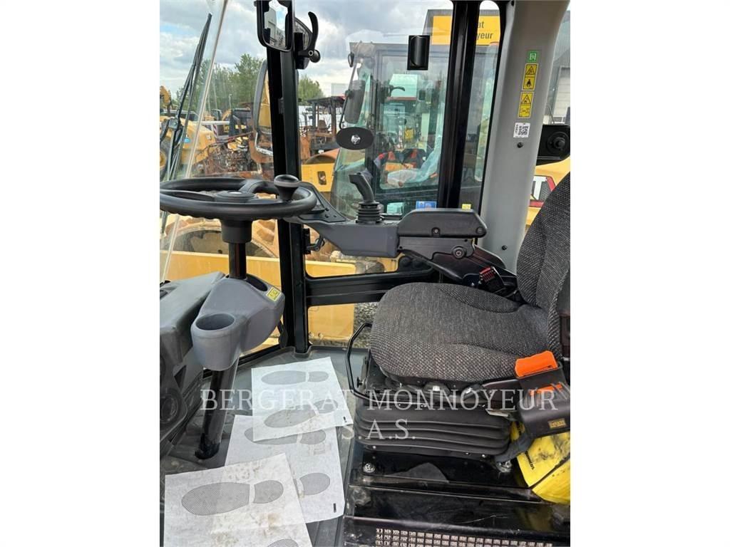 CAT CS76B Zemin sıkıştırma makineleri