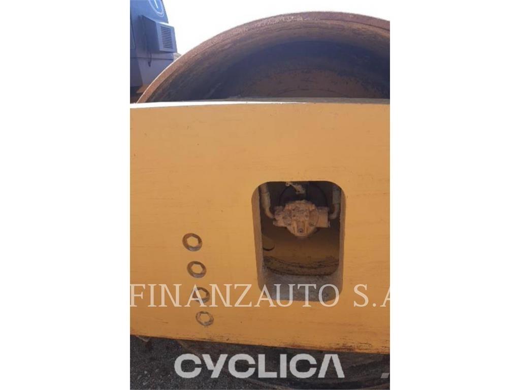 CAT CS76XTFV Tek tamburlu silindirler