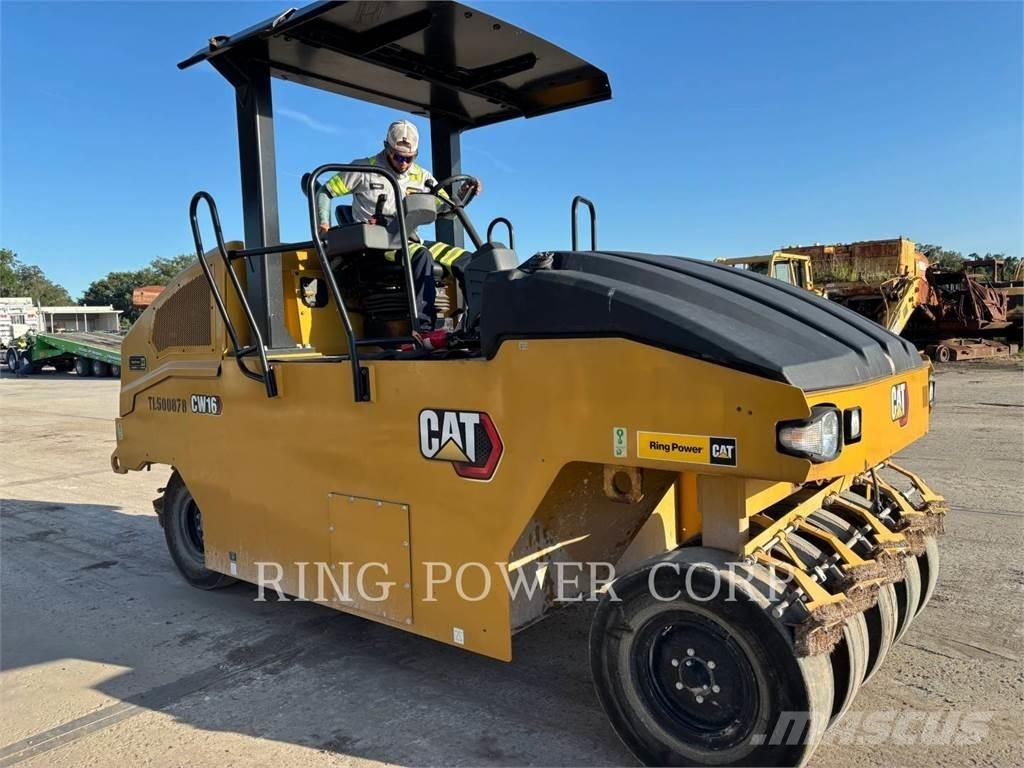 CAT CW16 Çift tamburlu silindirler