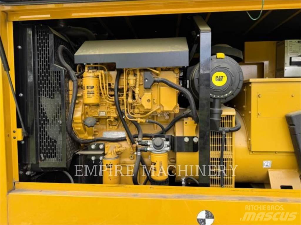 CAT D100 Dizel Jeneratörler