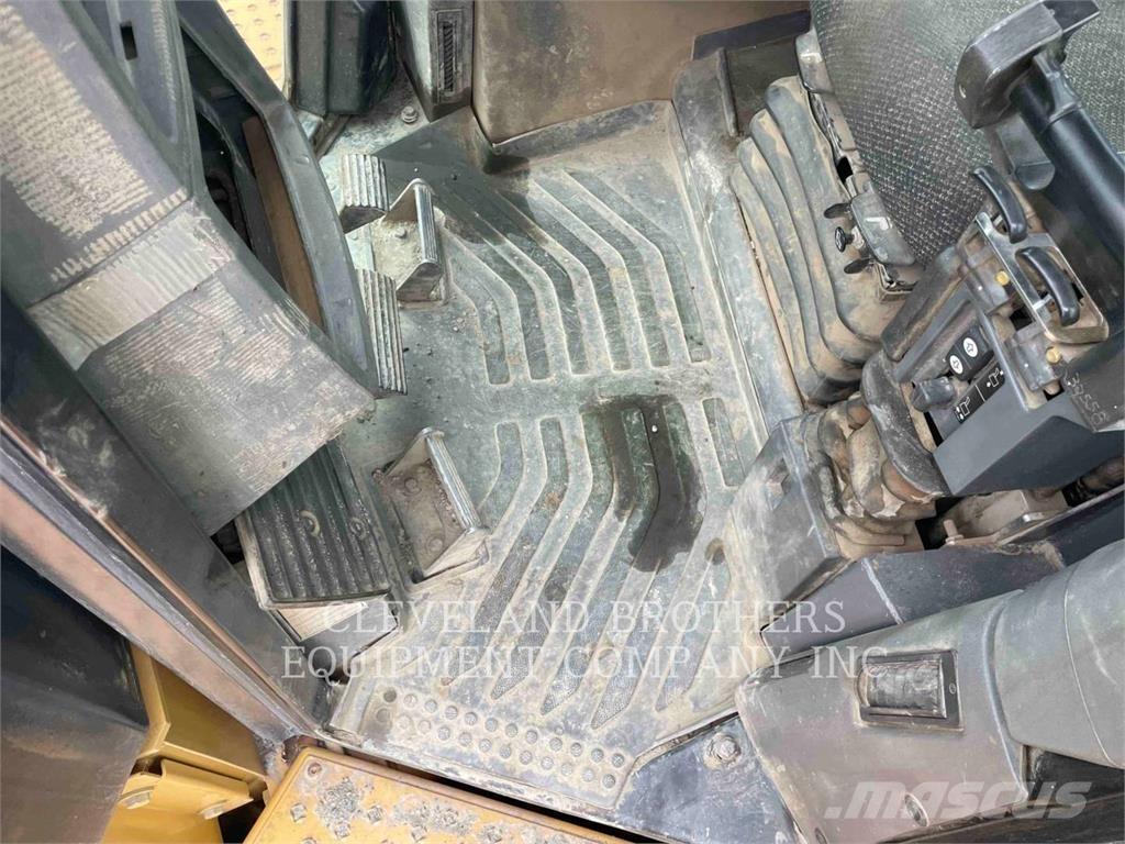 CAT D10T Paletli dozerler