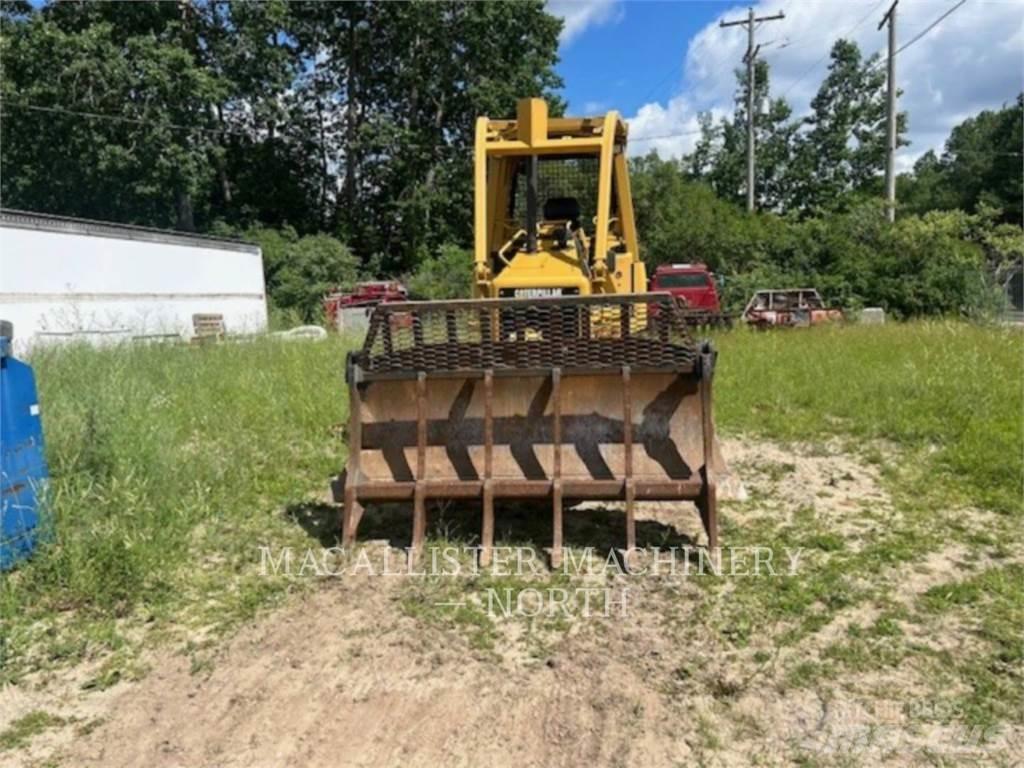 CAT D3GX Paletli dozerler