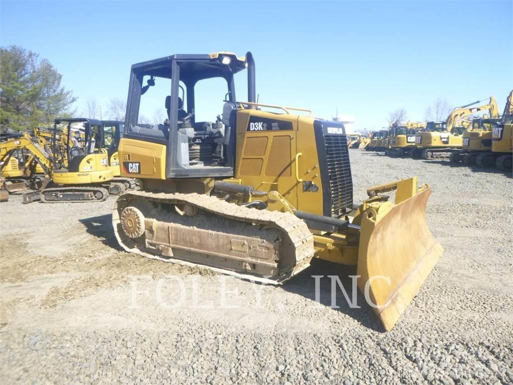CAT D3K2XL Paletli dozerler