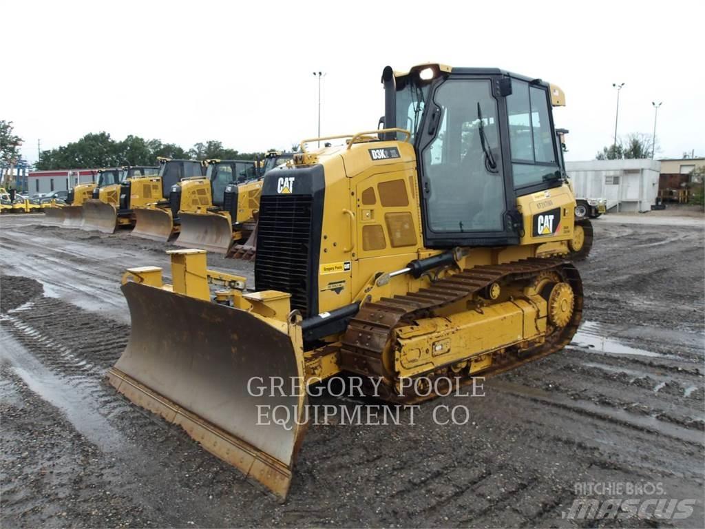 CAT D3K2XL Paletli dozerler
