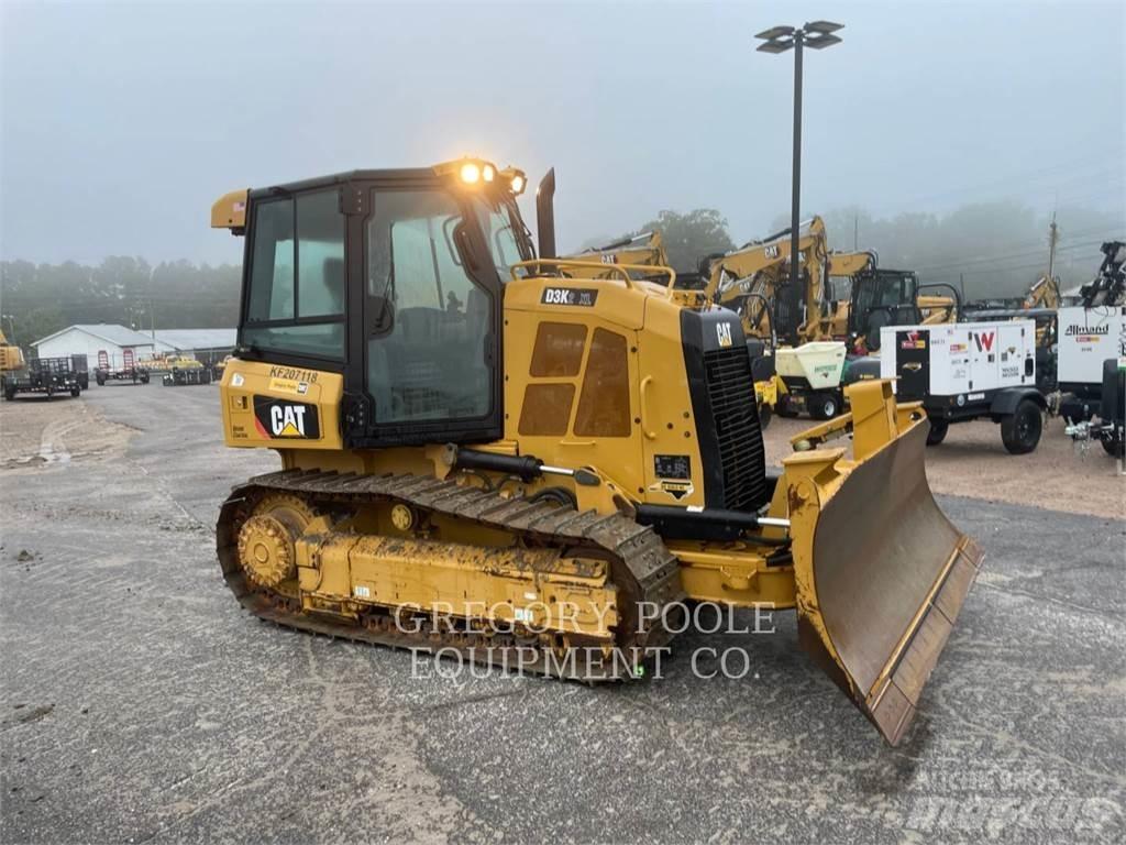 CAT D3K2XL Paletli dozerler