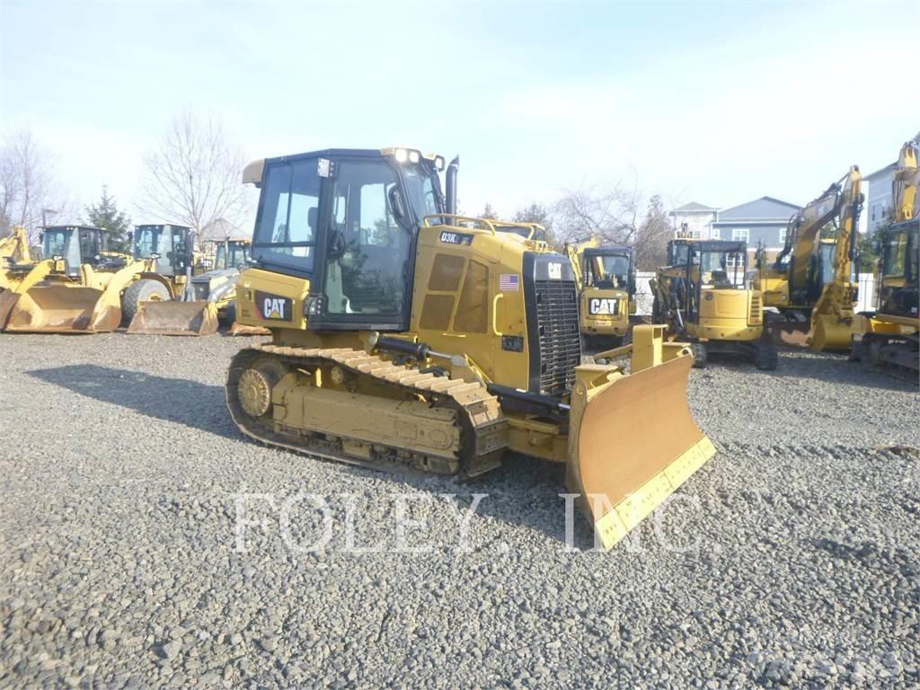 CAT D3K2XL Paletli dozerler