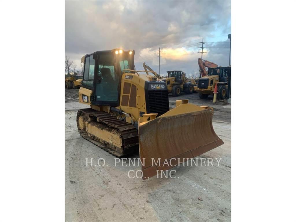 CAT D3K2XL Paletli dozerler