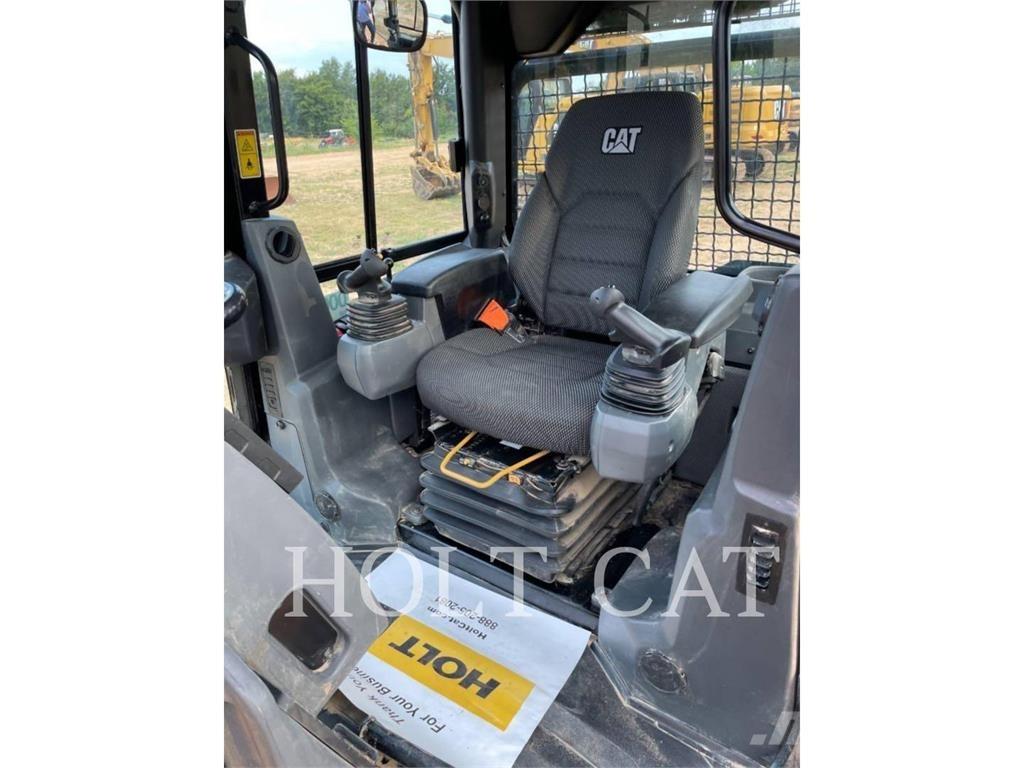 CAT D4 CAB Paletli dozerler