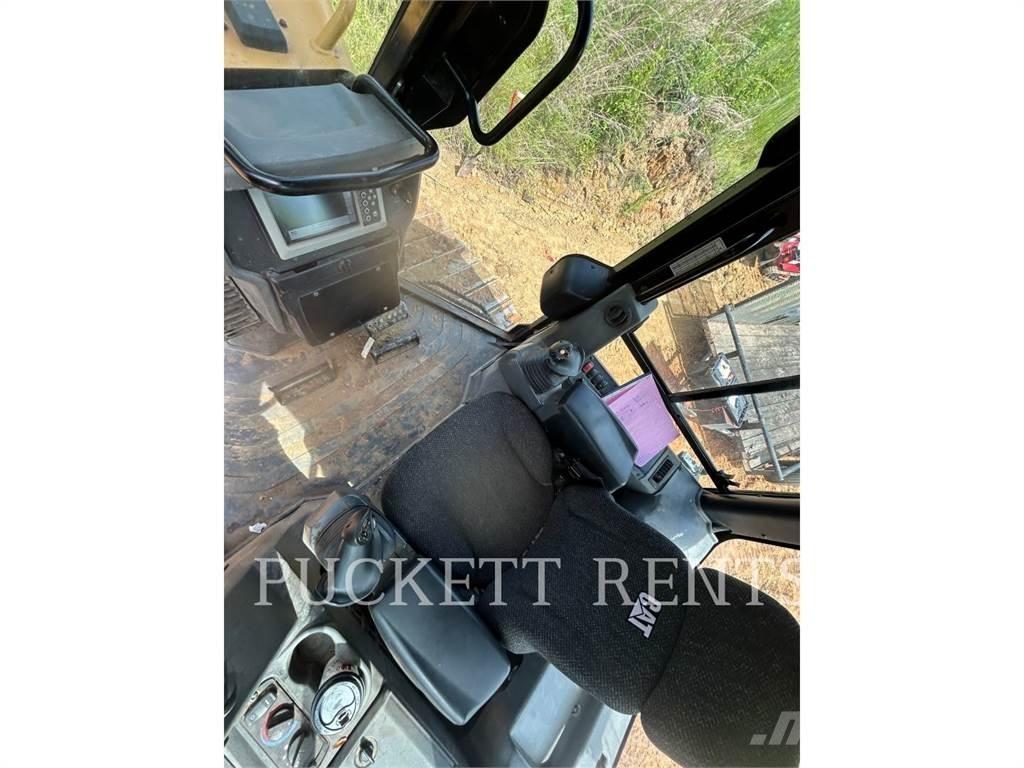 CAT D4K2LGP Paletli dozerler