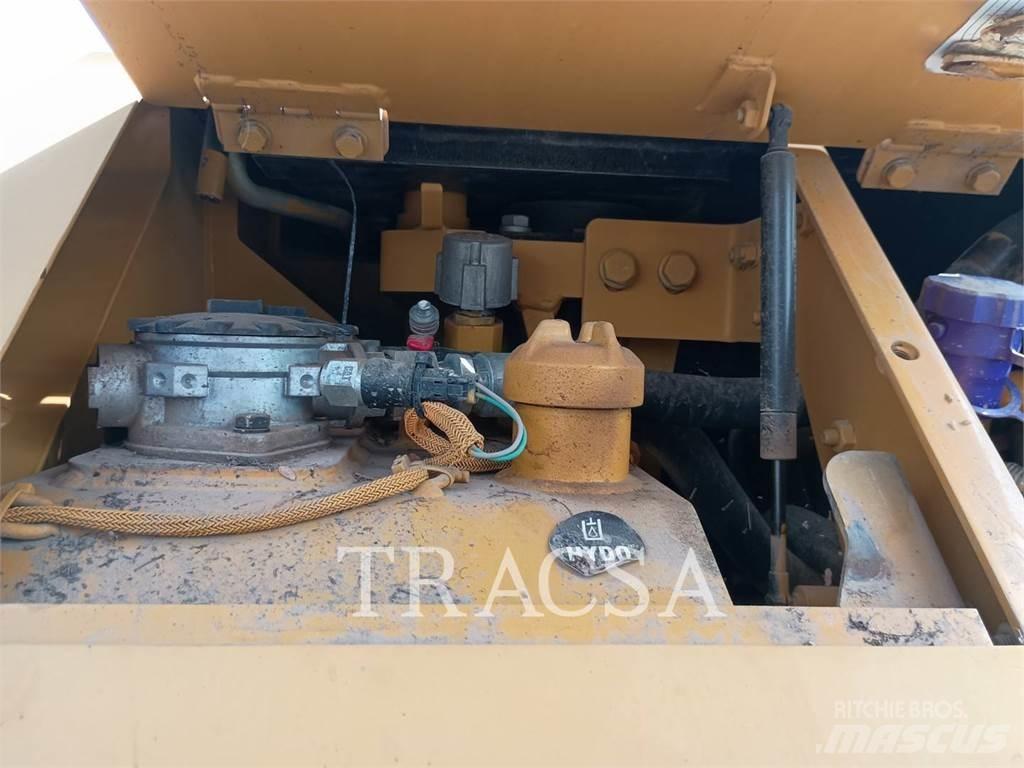 CAT D5 Paletli dozerler