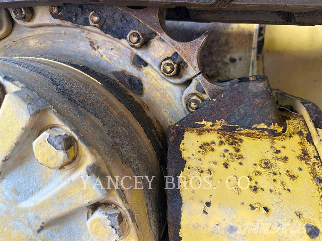 CAT D5K2LGP Paletli dozerler