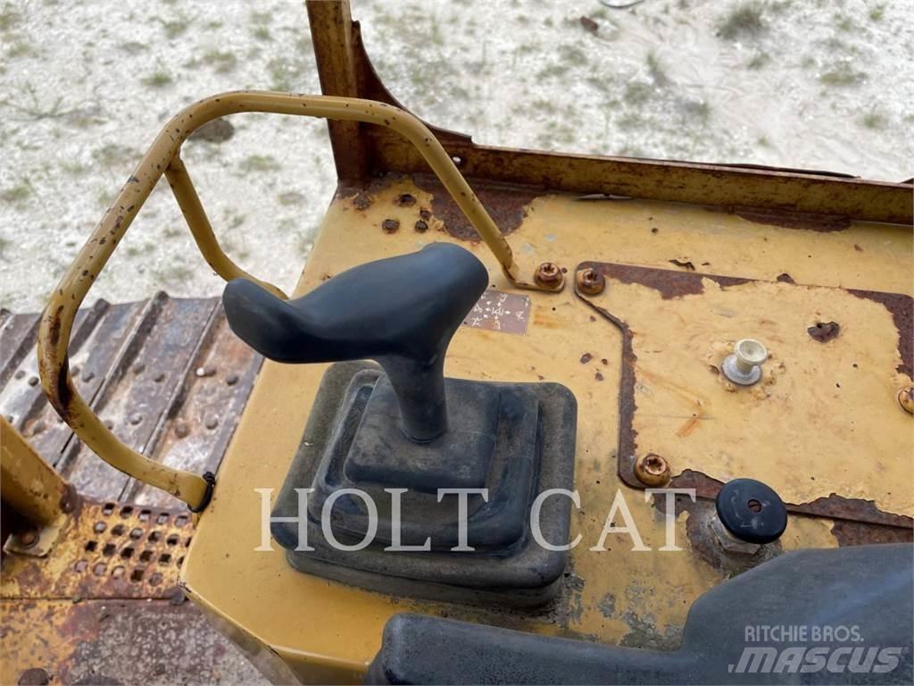 CAT D5M Paletli dozerler
