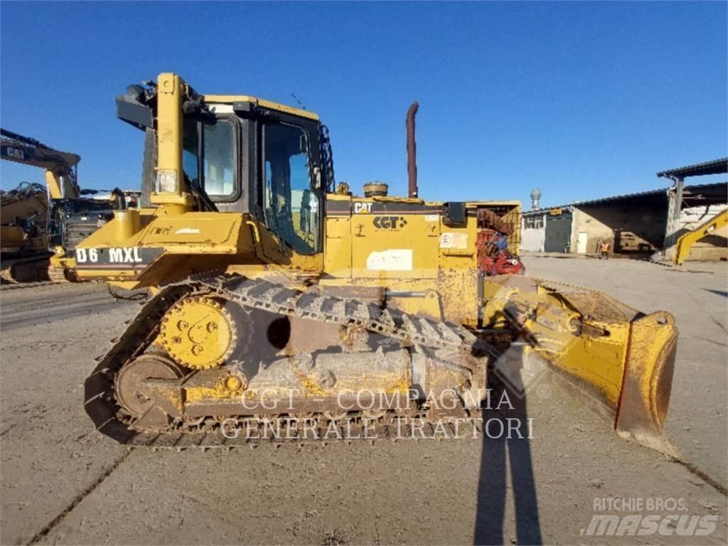 CAT D6M Paletli dozerler