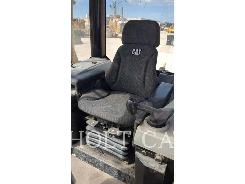 CAT D6N LAND Paletli dozerler