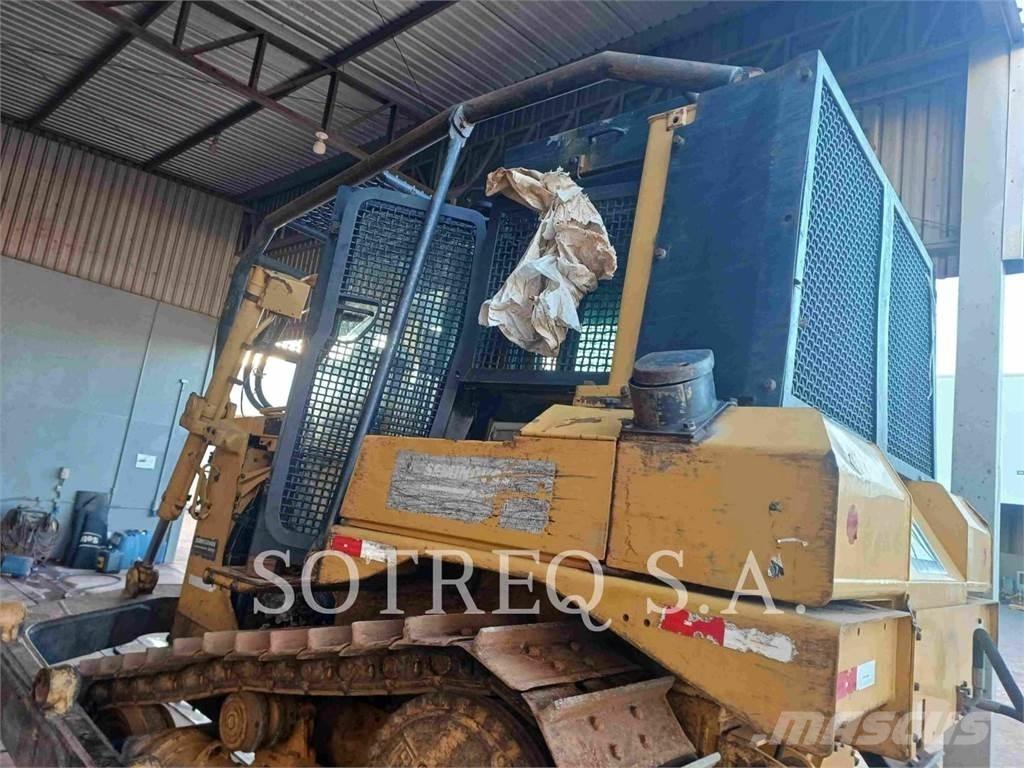 CAT D6T Paletli dozerler