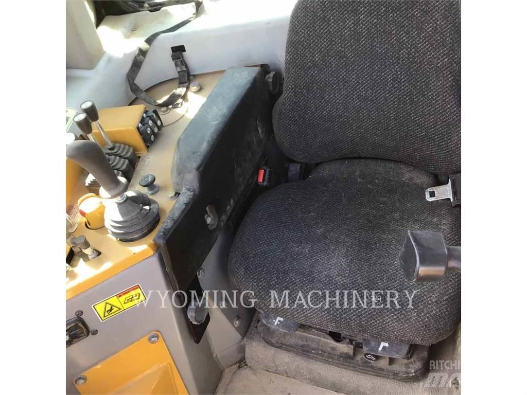CAT D6T Boru döşeme dozerleri