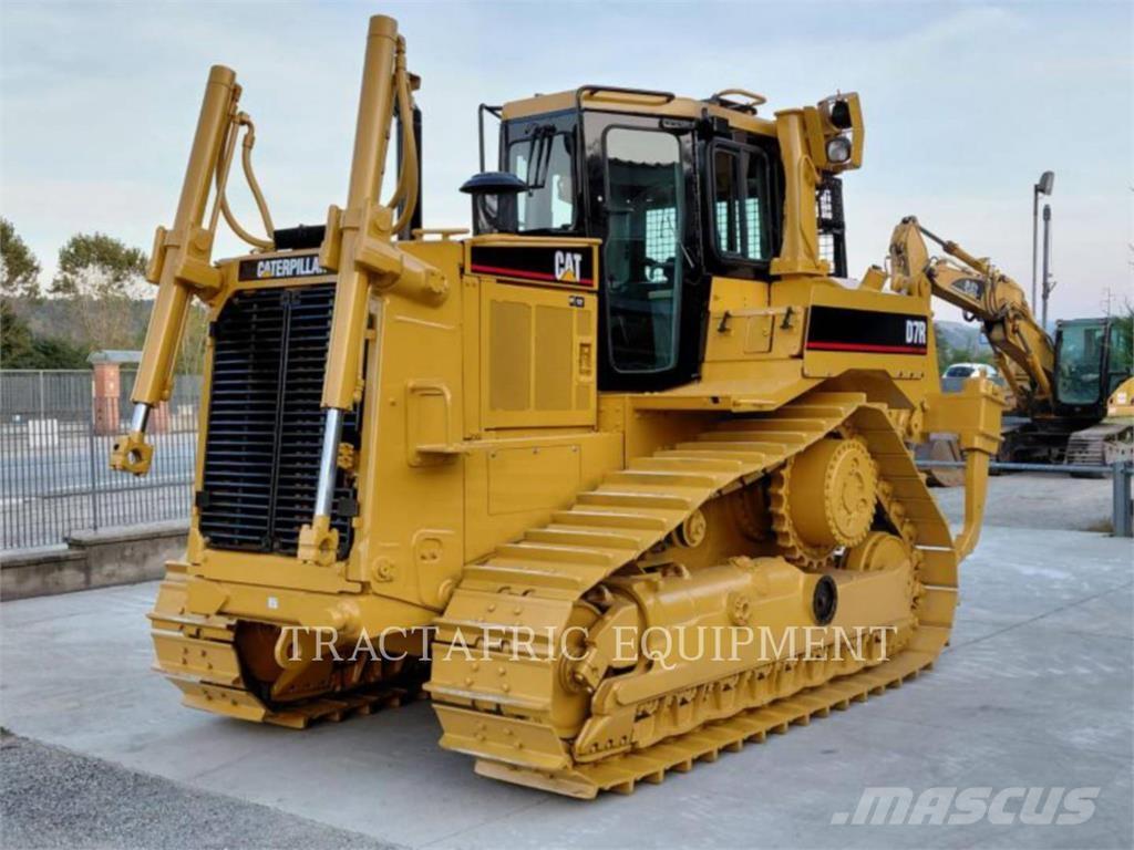 CAT D7RIIXR Paletli dozerler