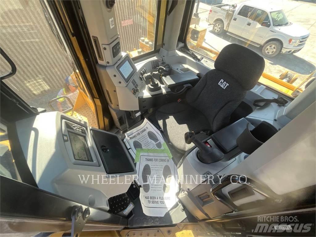 CAT D8 SU Paletli dozerler