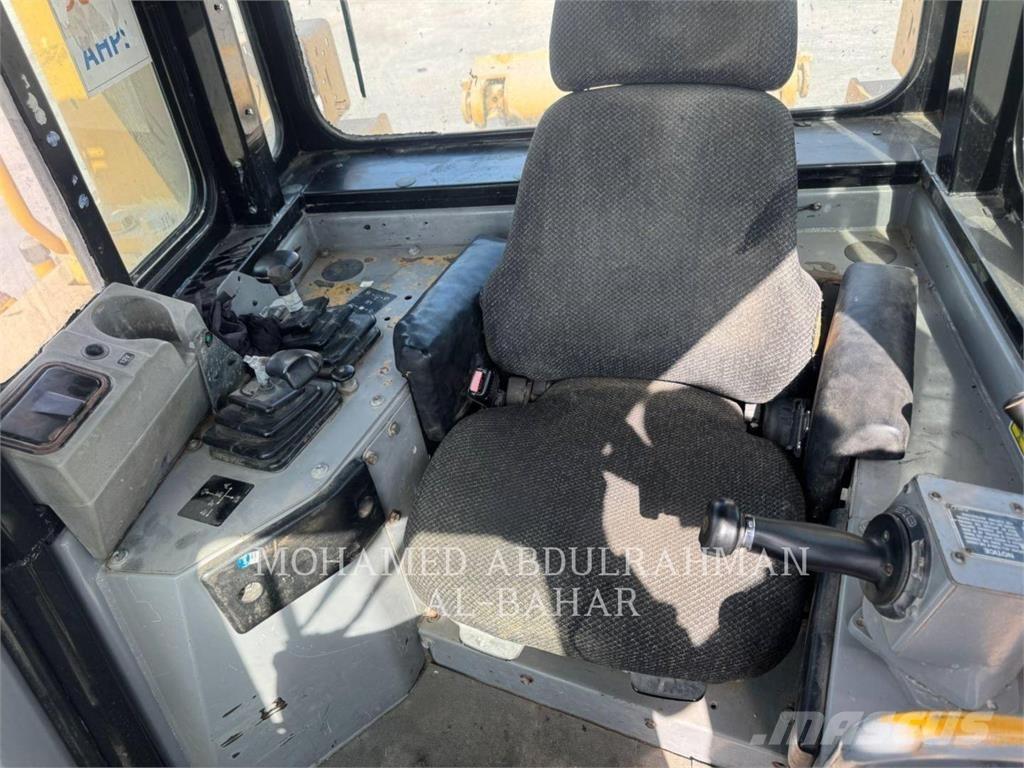CAT D8RLRC Paletli dozerler