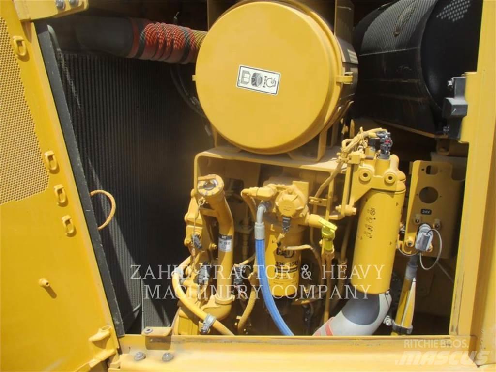 CAT D8T Paletli dozerler