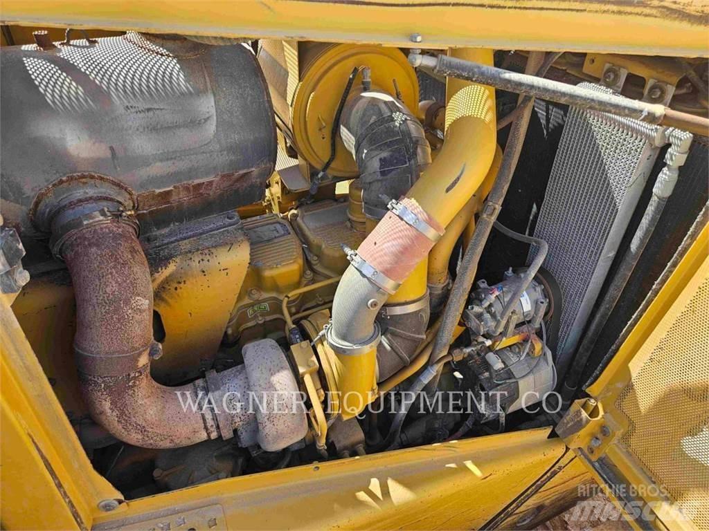 CAT D8T Paletli dozerler